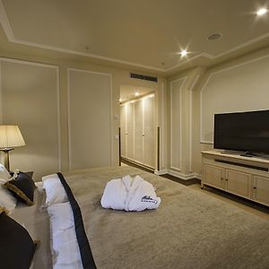 Wilson Executive Double Room including daily refilled mini bar